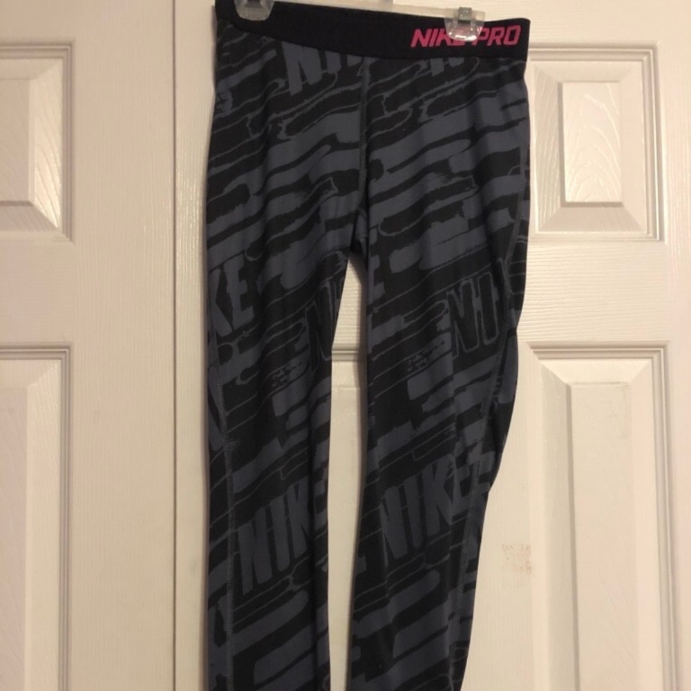 Nike Pro Girls Leggings